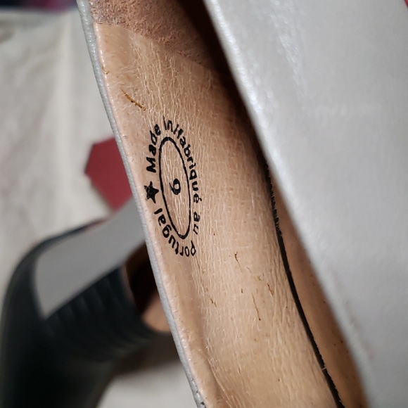 John Fluevog Portside Chunky Heel Color Block Pump - Picture 12 of 12